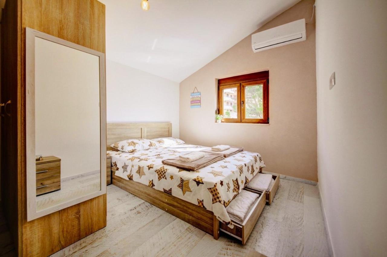 Rhizon Apartment Risan Luaran gambar