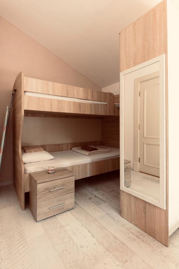 Rhizon Apartment Risan Luaran gambar